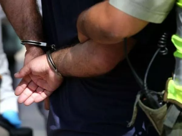 Abuelos viajaron desde Bolivia para sustraer a sus nietos en Chile: terminaron en prisión preventiva