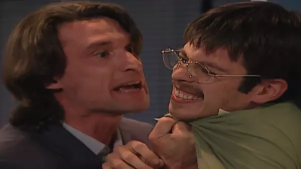 Rafael Domínguez despide a Escudero por contar su plan para saber quién es su hija