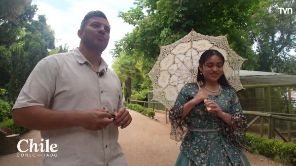 Simón viajó en el tiempo en el Parque Isidora Cousiño y se adentró en el Chiflón del Diablo
