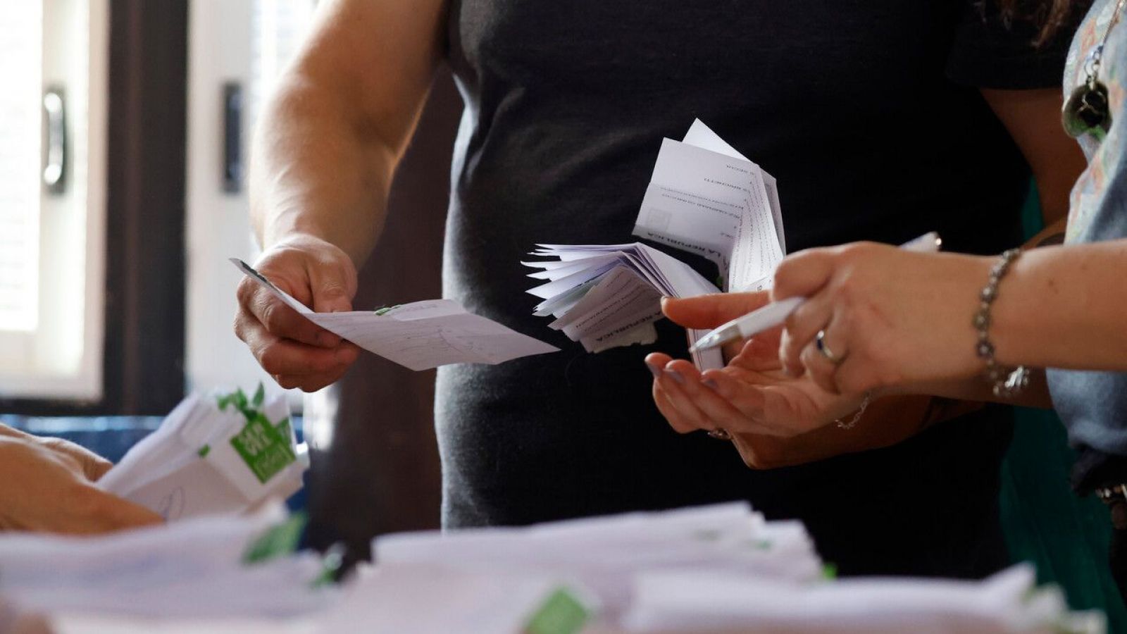 Elecciones 2025: ¿Puedo ofrecerme voluntariamente como vocal de mesa?
