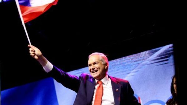 <p>Chile elige a José Antonio Kast como nuevo Presidente</p>José Antonio Kast vence a Jeannette Jara y será el próximo Presidente de la República
