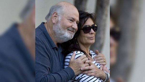 <p>Hijo es el principal sospechoso: director de cine Rob Reiner y su esposa son degollados en su domicilio</p>Hijo es el principal sospechoso: director de cine Rob Reiner y su esposa son degollados en su domicilio
