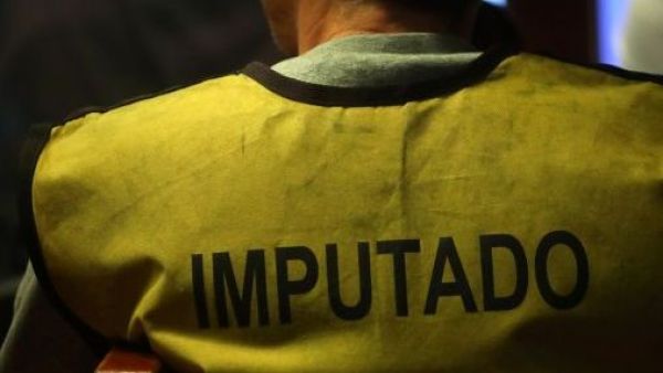 <p>20 años de cárcel para psiquiatra responsable del femicidio de una matrona en Arica</p>20 años de cárcel para psiquiatra responsable del femicidio de una matrona en Arica

