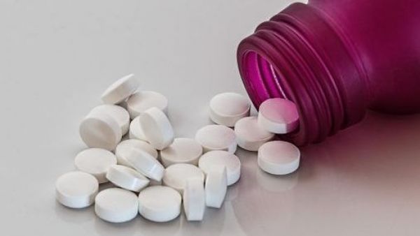 <p>ISP advierte riesgos por pastillas bronceantes en venta: podrían causar lesiones en la piel</p>ISP advierte riesgos por pastillas bronceantes en venta: podrían causar lesiones en la piel
