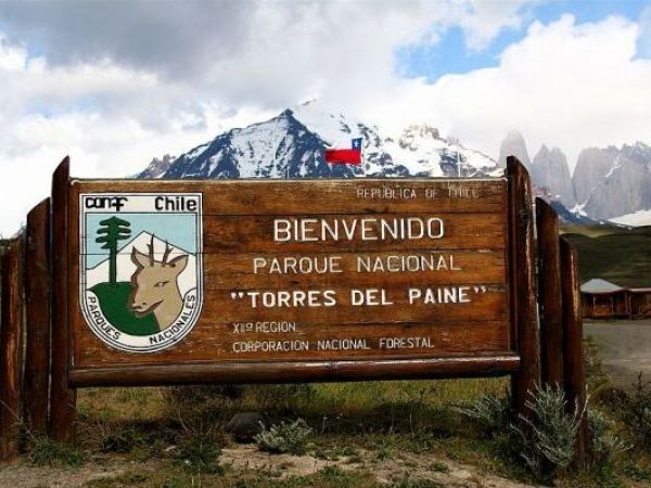 Conaf postergó alza de tarifas en Torres del Paine tras recibir críticas