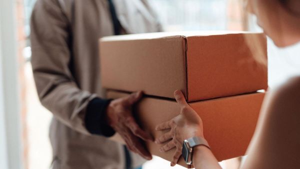 <p>Rafael Escobar, CEO de Kastor</p>Encomiendas aumentan un 80% en diciembre y ponen a prueba a las conserjerías
