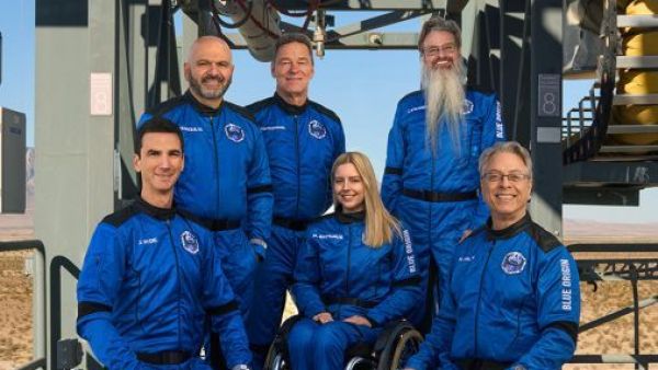 Histórico: envian por primera vez al espacio a una persona en silla de ruedas
