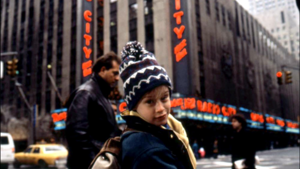 Después de 33 años: ¿cuánto costaría el viaje de "Mi Pobre Angelito 2" a Nueva York en 2025?
