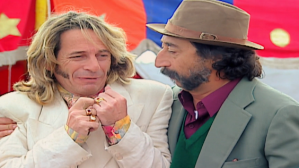 Sin aliados: Mira el momento de este lunes de "Romané"
