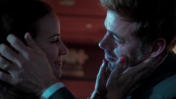 <p>Café con aroma de mujer</p>Café con aroma de mujer - T1E126 | Caen los culpables
