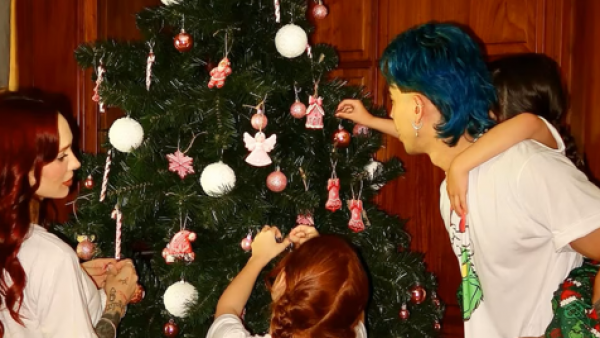 Luck Ra y La Joaqui comparten lindos registros navideños en familia
