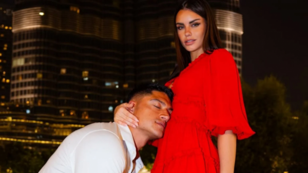 "¡8 meses!": Emilia Dides sorprende con nueva foto de su embarazo
