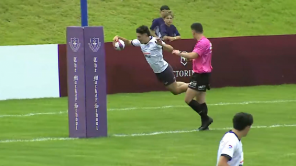 Old Boys vs ARRV: Revive el partido inaugural del "Seven Juvenil Mackay"
