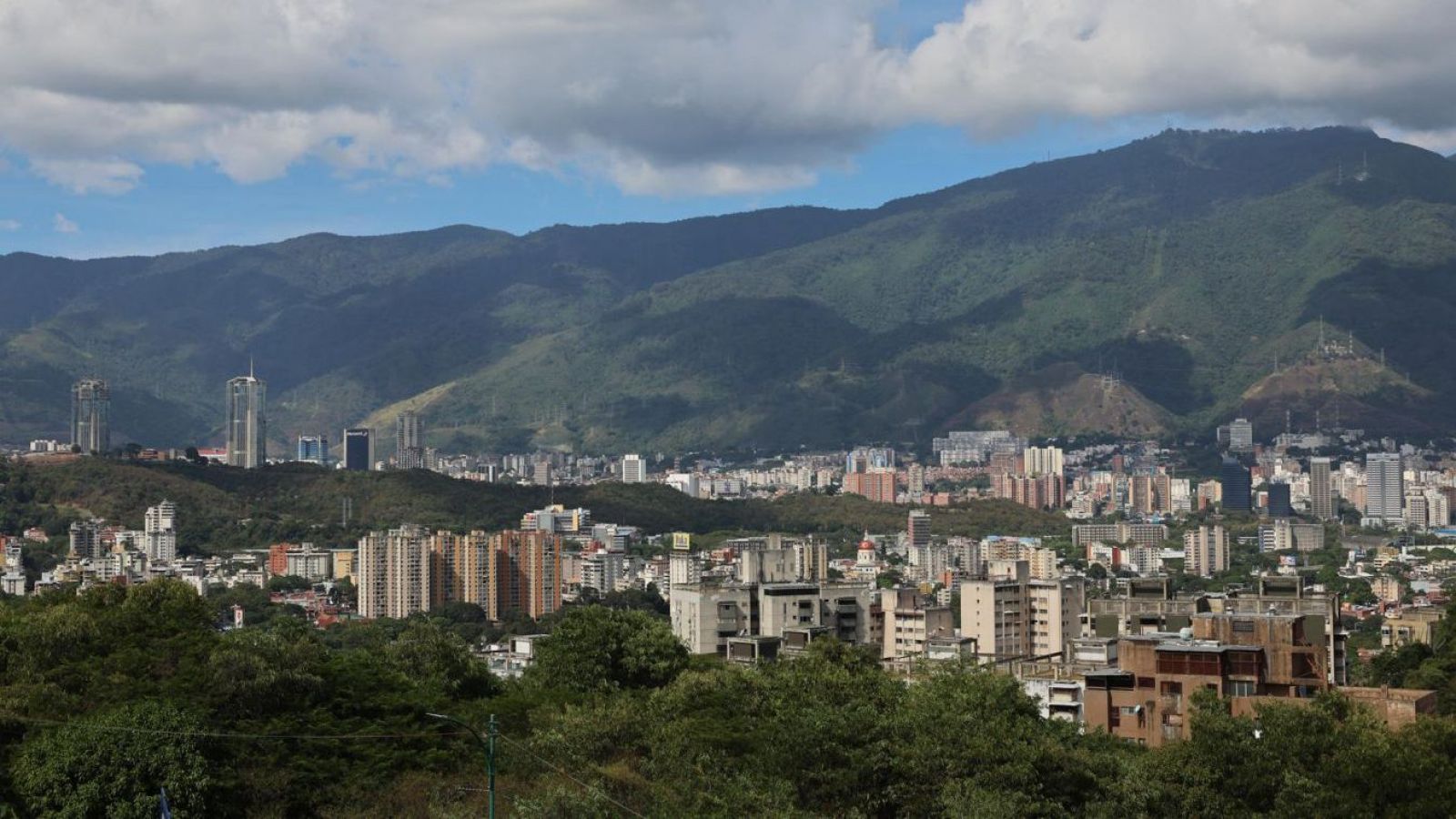 "Es muy llamativo el silencio de las autoridades": Así despertó Caracas a un día después de la captura de Nicolás Maduro
