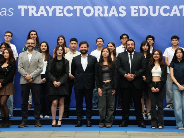 Presidente recepción a estudiantes PAES 2026