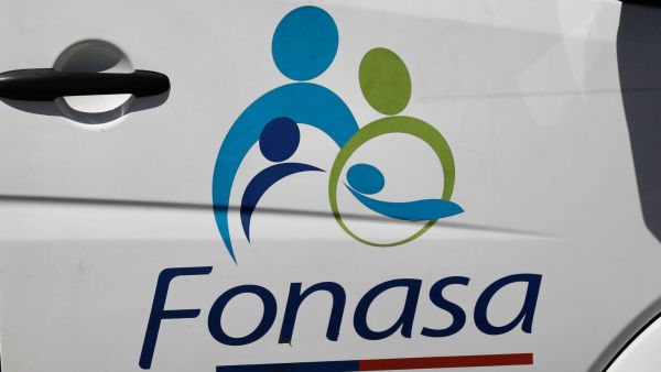 <p>Fonasa devolución de excedentes 2026</p>Fonasa inicia devolución de excedentes 2026: Revisa con tu RUT si tienes montos por cobrar
