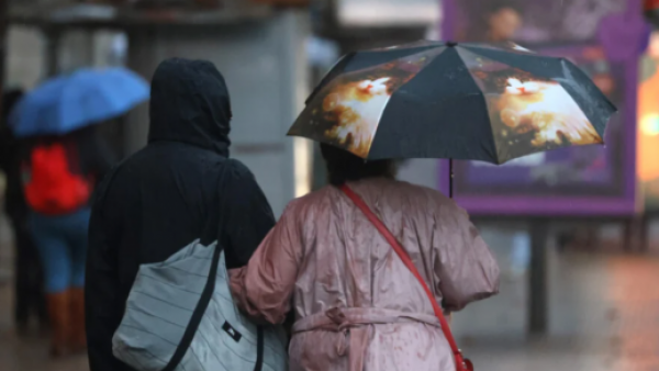 Revisa en qué sectores: Iván Torres confirma lluvia para la RM para este jueves
