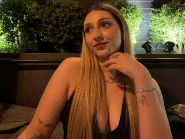 ¿Qué cirugía estética se hizo Carlita Inostroza?