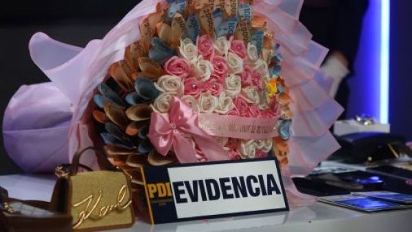 Realizaban millonarias estafas: Así operaba la banda de falsos PDI con el "cuento del tío"
