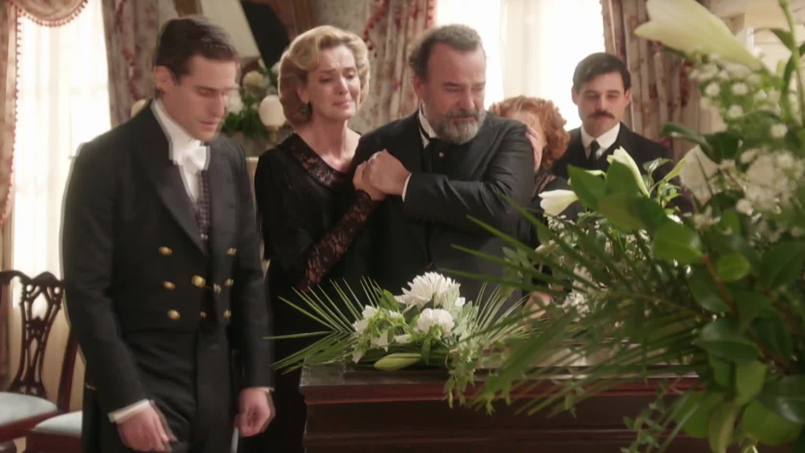 La Promesa - T1E04 | El funeral de Tomás
