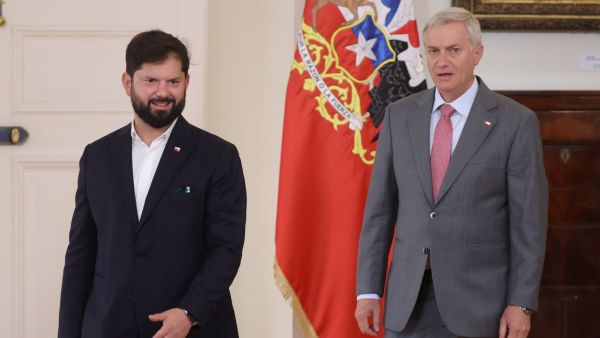 "Lo vamos a tener que afrontar en conjunto": Boric anunció coordinación con Kast para enfrentar incendios forestales