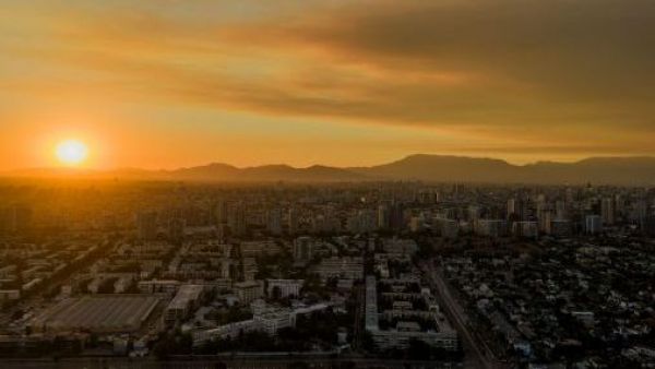 Más de 800 hectáreas afectadas por incendio forestal en Tiltil