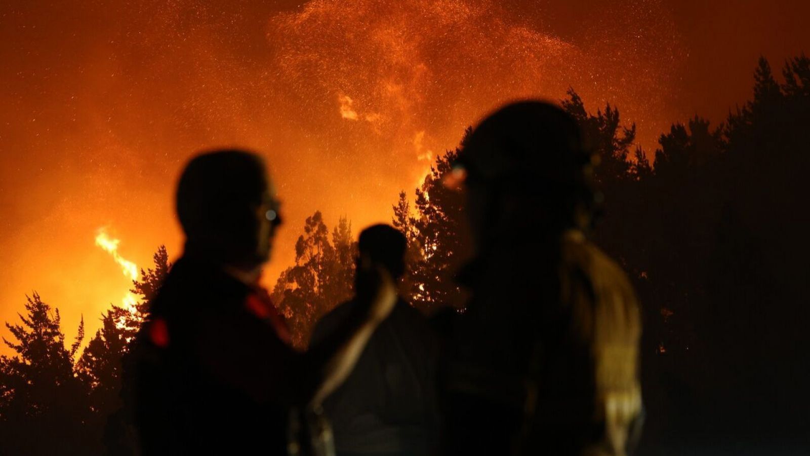 Entregan nuevo balance por incendios forestales: 19 fallecidos
