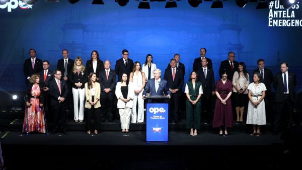 <p>José Antonio Kast presenta a los miembros de su gabinete</p>José Antonio Kast presenta su gabinete
