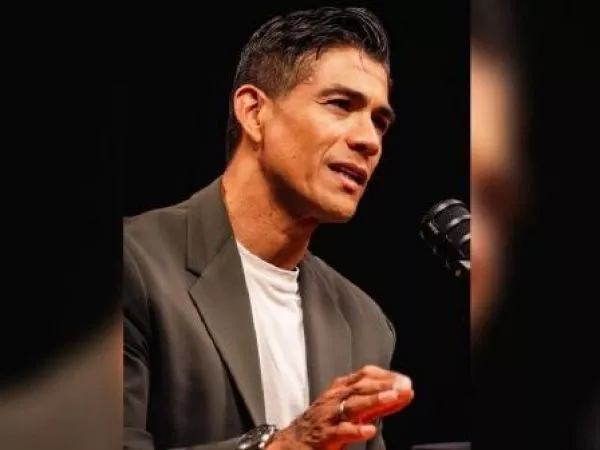 El mea culpa de Américo sobre su temprana paternidad: “Es con la que he estado más ausente”