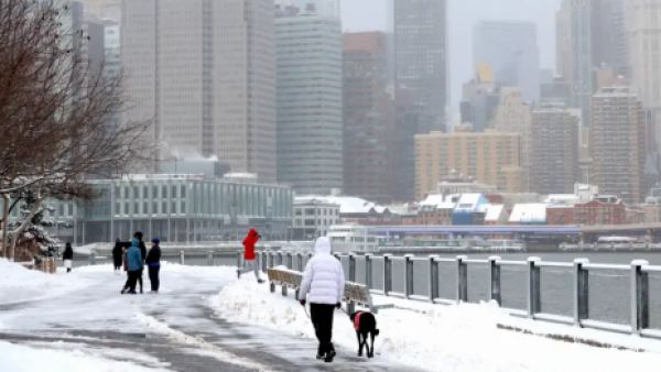 <p>Nueva York declara el estado de emergencia por megatormenta</p>Nueva York declara el estado de emergencia por megatormenta
