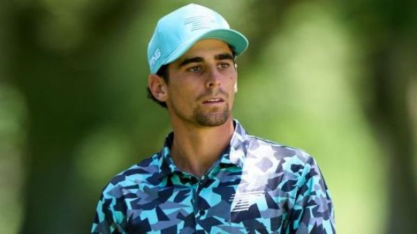 <p>En la misma lista que Cristiano Ronaldo y Messi: Joaquín Niemann aparece entre los deportistas mejores pagados del mundo</p>En la misma lista que Cristiano Ronaldo y Messi: Joaquín Niemann aparece entre los deportistas mejores pagados del mundo
