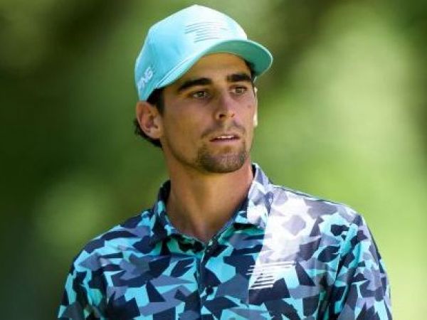 En la misma lista que Cristiano Ronaldo y Messi: Joaquín Niemann aparece entre los deportistas mejores pagados del mundo