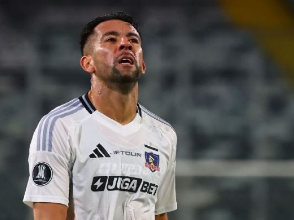 Mauricio Isla descarta retirarse del fútbol