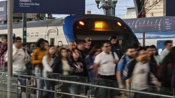 Metro y Tren Nos ahora aceptan tarjetas bancarias como medio de pago