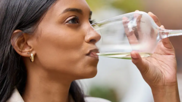 <p>Comprobado: el alcohol afecta más a las mujeres. ¿Por qué?</p>Comprobado: el alcohol afecta más a las mujeres. ¿Por qué?
