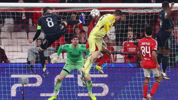 ¡Milagro en Lisboa! Arquero Anatoli Trubin marca un gol histórico al Real Madrid y clasifica al Benfica
