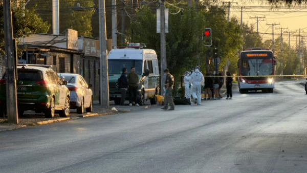 Para defender a su esposa: Hombre atropella y mata a delincuente durante asalto en Maipú
