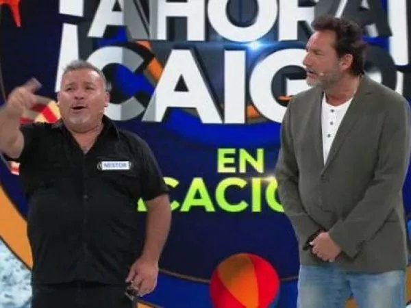 Néstor imita a Luis Jara en el 