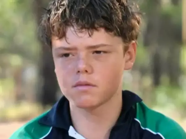 Niño nadó horas para salvar a su familia varada en el mar de Australia