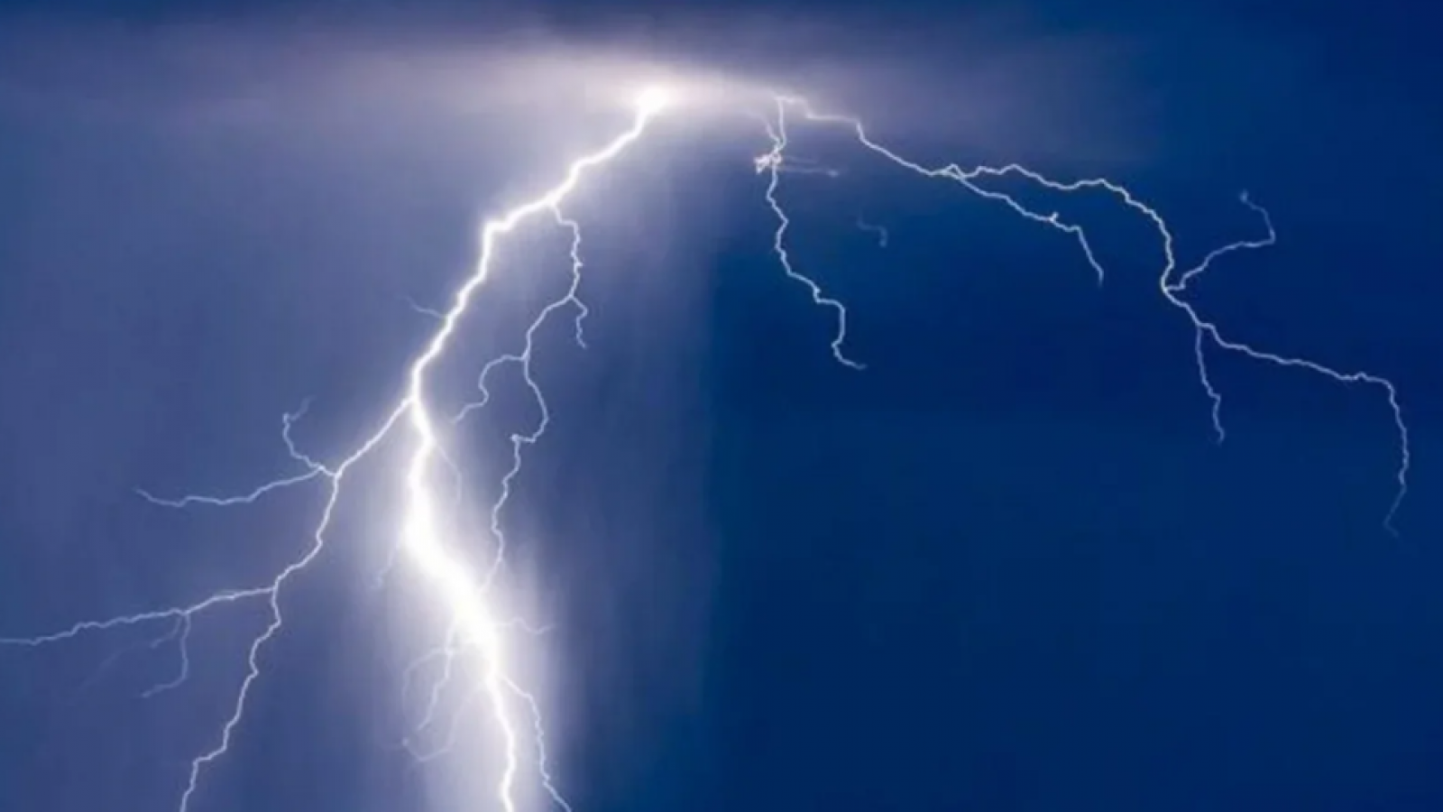 Lluvias y tormentas eléctricas regresan a tres regiones del país: revisa las zonas afectadas