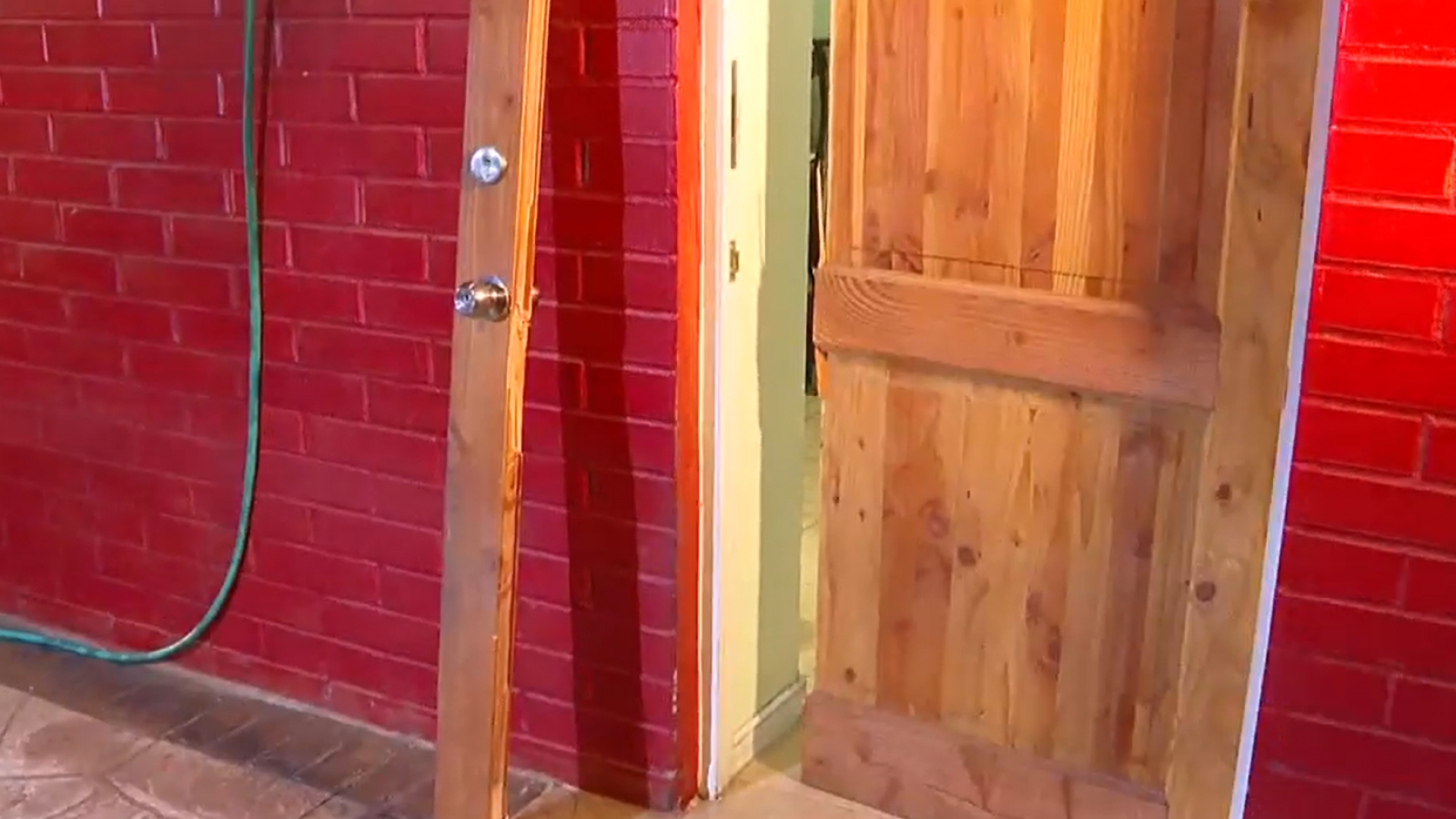 Delincuentes armados asaltaron a hombre al interior de su casa en Lampa
