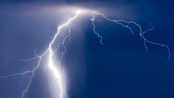<p>Lluvias y tormentas eléctricas regresan a tres regiones del país: revisa las zonas afectadas</p>Lluvias y tormentas eléctricas regresan a tres regiones del país: revisa las zonas afectadas
