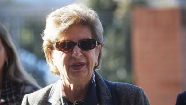 Actualizan estado de salud de Marta Larraechea