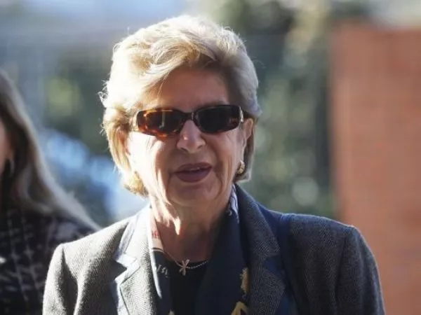 Actualizan estado de salud de Marta Larraechea