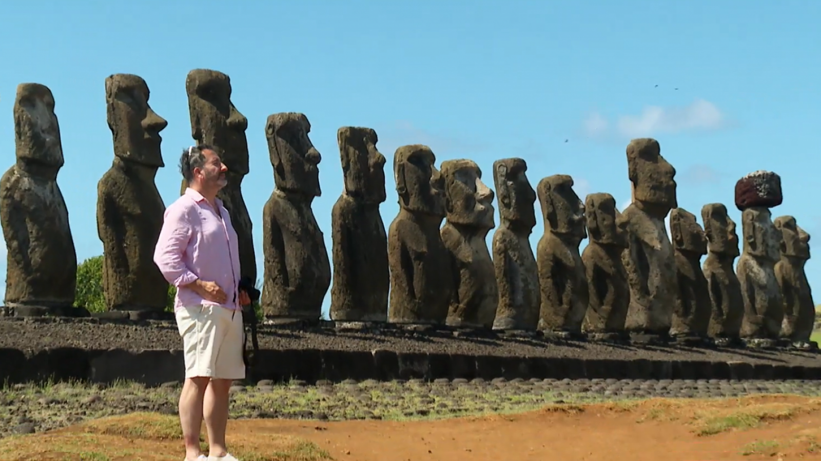 La increíble playa de Anakena y el majestuoso Ahu Tongariki de Rapa Nui
