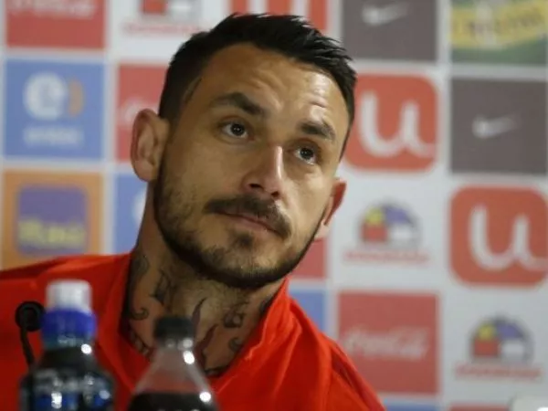 La reacción de excompañeros de Pinilla en Italia por su cáncer de piel