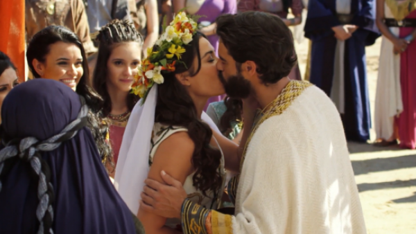 Moisés y los 10 Mandamientos - T1E44 | El otro matrimonio
