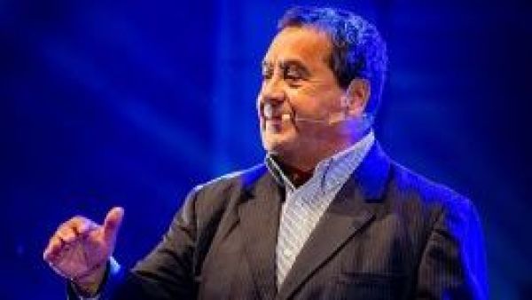 <p>“Jamás sería capaz": Dino Gordillo se defiende tras beso a menor de edad en Villa Alegre</p>“Jamás sería capaz": Dino Gordillo se defiende tras beso a menor de edad en Villa Alegre
