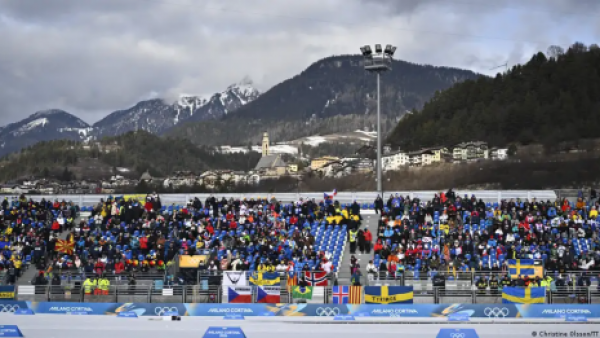 Perro invade pista de esquí en los Olímpicos de Invierno