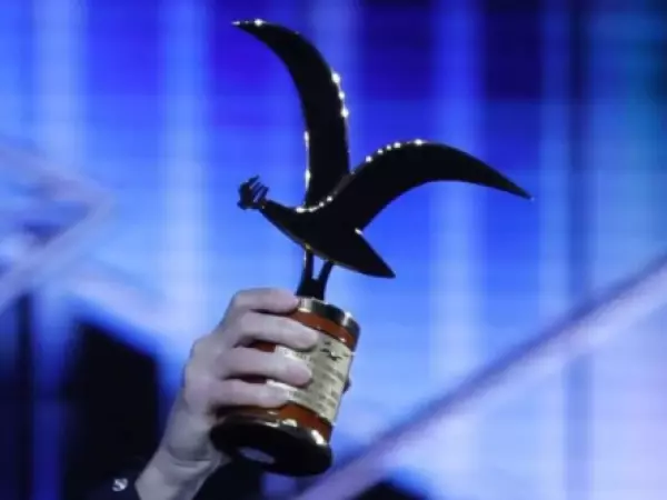 Detienen a sujeto acusado de robar Gaviota de Oro y Antorcha de Plata